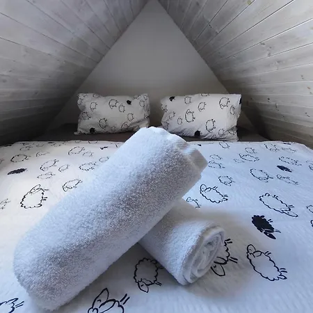 Apartment Pod Hrazi